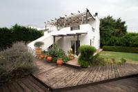 Vonkajšia záhrada v ubytovaní Private Villa Loutraki with Pool, BBQ & View