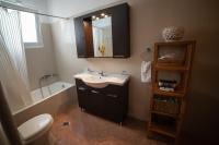 Kúpeľňa v ubytovaní Private Villa Loutraki with Pool, BBQ & View