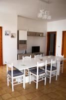 Kuchyňa alebo kuchynka v ubytovaní Giu Al Mar - Apartment