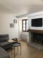 Telewizja i/lub zestaw kina domowego w obiekcie Chez Jean Nonza