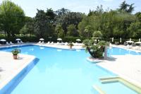 Bazén v ubytovaní Hotel Internazionale Terme alebo v jeho blízkosti