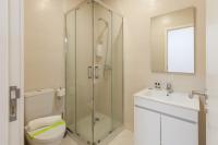 Villa Apartments & Suitesにあるバスルーム