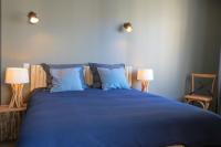 Łóżko lub łóżka w pokoju w obiekcie Le Bois, T2 hypercentre chic et cosy, Wifi par SOVALFI