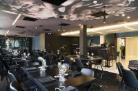 Reštaurácia alebo iné gastronomické zariadenie v ubytovaní DEMSI Palace Hotel & Restaurant