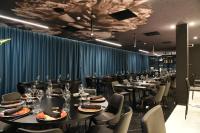 Reštaurácia alebo iné gastronomické zariadenie v ubytovaní DEMSI Palace Hotel & Restaurant