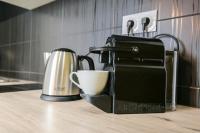 Príslušenstvo na prípravu kávy alebo čaju v ubytovaní L'Egyptien, T2 hypercentre chic et cosy, Wifi par SOVALFI