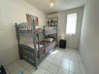Plan piętra w obiekcie Appartement climatisé avec terrasse à 100m de la plage, centre Saint Cyprien, parking et équipements inclus - FR-1-225D-146
