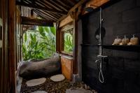 Bubu Mesari Ubud Villaにあるバスルーム