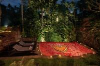 Bubu Mesari Ubud Villaにある庭