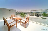 Balkón nebo terasa v ubytování Cheerful 3BR Townhouse at DAMAC Hills 2, Dubailand by Deluxe Holiday Homes