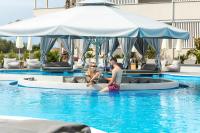 Bazén v ubytovaní Anna Hotel alebo v jeho blízkosti
