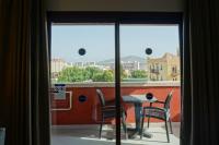 Balkón alebo terasa v ubytovaní Ohtels Campo De Gibraltar