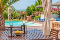 The swimming pool at or close to Ca Na Pepa