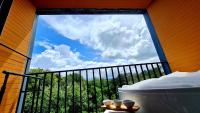 Rõdu või terrass majutusasutuses Apple A Day Resort Krabi, Ao Nang Beach