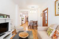 Televízia a/alebo spoločenská miestnosť v ubytovaní Apartamento Capuchinos Centro by Renthas