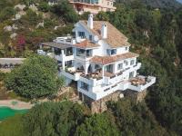Bazén v ubytovaní B&B Muse Marbella alebo v jeho blízkosti