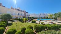 Bazén v ubytování Cabanas Gardens-T1 PH Apartment WPCG 55 nebo v jeho okolí