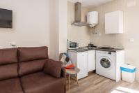 Kuchyňa alebo kuchynka v ubytovaní Apartamentos Lola Beach