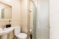 Kúpeľňa v ubytovaní Apartamentos Lola Beach