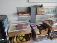 Jedlo v ubytovaní bed & breakfast alebo blízkom okolí