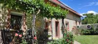 Vonkajšia záhrada v ubytovaní Lugas Apartman