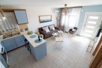 Posedenie v ubytovaní Ionian View Apartment