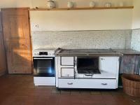 A kitchen or kitchenette at Bauernhof Lehengut