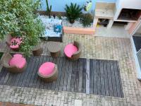 Plan piętra w obiekcie Haut de villa très bien équipé avec jardin, piscine, proche centre ville Sanary