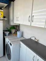 Plan piętra w obiekcie Haut de villa très bien équipé avec jardin, piscine, proche centre ville Sanary