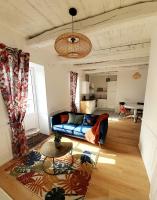 Część wypoczynkowa w obiekcie Appartement cosy en cœur de bourg
