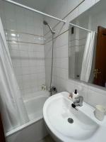 A bathroom at Premium Center Alameda