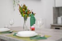 Nápoje v ubytovaní Exclusive Apartment Kajdasza Wroclaw by Noclegi Renters
