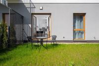 Vonkajšia záhrada v ubytovaní Exclusive Apartment Kajdasza Wroclaw by Noclegi Renters