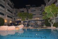 Bazén v ubytovaní Playa Marina Phase II alebo v jeho blízkosti