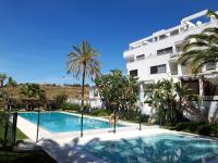 Bazén v ubytovaní Precioso apartamento La cala de Mijas alebo v jeho blízkosti