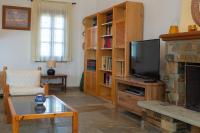 TV a/nebo společenská místnost v ubytování Lafkos House, Pelion