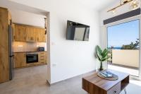 Kuchyňa alebo kuchynka v ubytovaní Aronia Luxury Apartments Karpathos