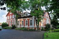 Vonkajšia záhrada v ubytovaní Hotel Aleksander