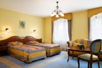Posteľ alebo postele v izbe v ubytovaní Hotel Aleksander