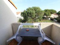 Balkón alebo terasa v ubytovaní Appartement Cosy à Dolus-d'Oléron - 4 Couchages, Proche Plage avec Balcon et Parking Gratuit - FR-1-246A-141