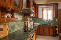 Kuchyňa alebo kuchynka v ubytovaní Violetta's House Παραδοσιακή Βίλα στην Πορταριά