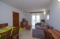 Televízia a/alebo spoločenská miestnosť v ubytovaní Apartment Punta A2 - max. 4 Person