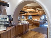 Zestaw do parzenia kawy i herbaty w obiekcie Hotel & Spa Sonne 4 Sterne Superior
