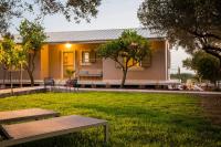 Vonkajšia záhrada v ubytovaní Villa Ktima
