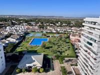 Bazén v ubytování GATU Villa Soleá parking, piscina, pistas tenis, playa de Valdelagrana " Preferente mayores de 25 años y familias " nebo v jeho okolí