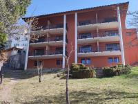 Budynek, w którym mieści się apartament