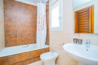 A bathroom at 075 Altos Magic House - Alicante Holiday