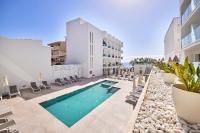 Basen w obiekcie Hotel Ilusion Moreyo - Adults Only lub w pobliżu