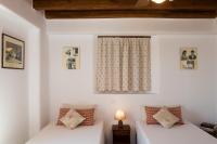 Postel nebo postele na pokoji v ubytování Villa Abella Paraga Mykonos, Traditional with amazing sea view, up to 6 people