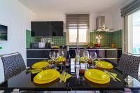 Kuchyňa alebo kuchynka v ubytovaní Villa Vittoria - Waterfront house